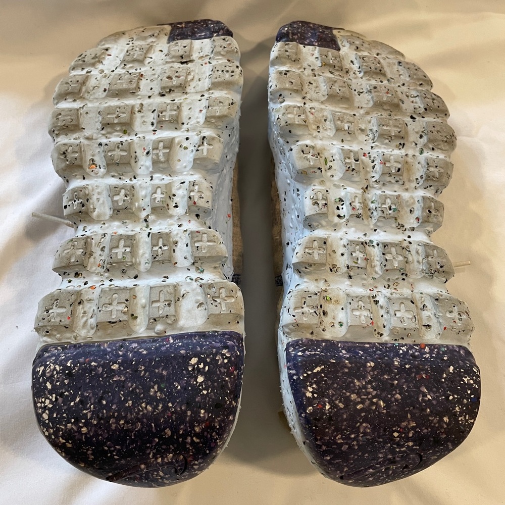 Nike Space Hippie 04 Beige - Picture 10 of 11